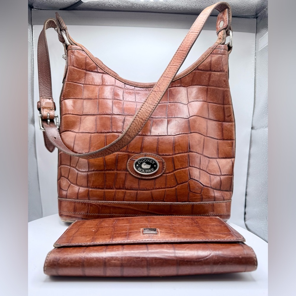 Vintage Dooney & Bourke Brown Croco Embossed Leather Hobo‎ Bag + Wallet USA - Picture 2 of 16